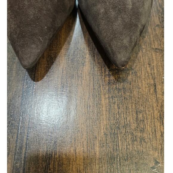 Vince Camuto Brown Suede SIZE 9.5 New - Picture 4 of 6